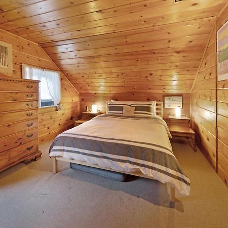 Cozy Cabin In Government Camp Exterior photo
