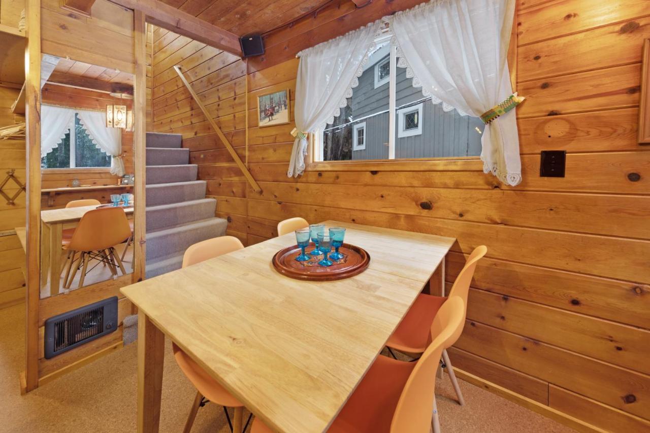 Cozy Cabin In Government Camp Exterior photo
