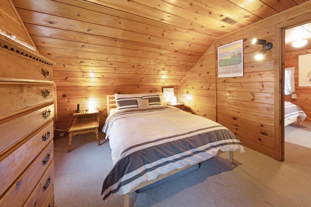 Cozy Cabin In Government Camp Exterior photo