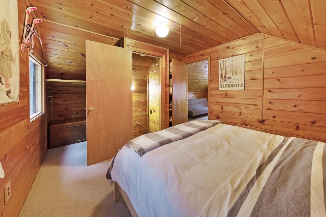 Cozy Cabin In Government Camp Exterior photo