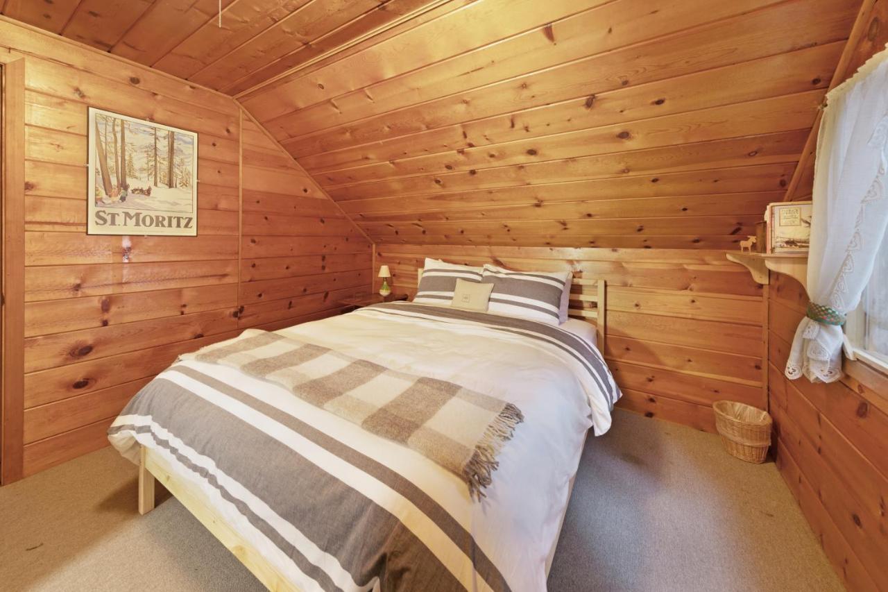 Cozy Cabin In Government Camp Exterior photo